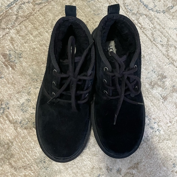 Ugg Neumel Chukka Boot - Black 8 - Picture 3 of 10